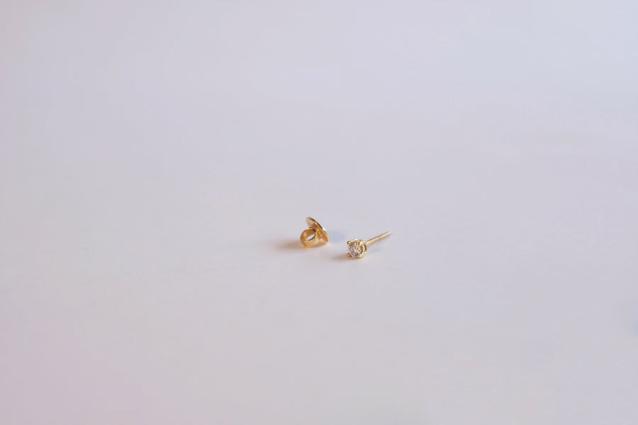 0.07 ct Diamond Stud earrings in 14 Karat screwback type (per piece)