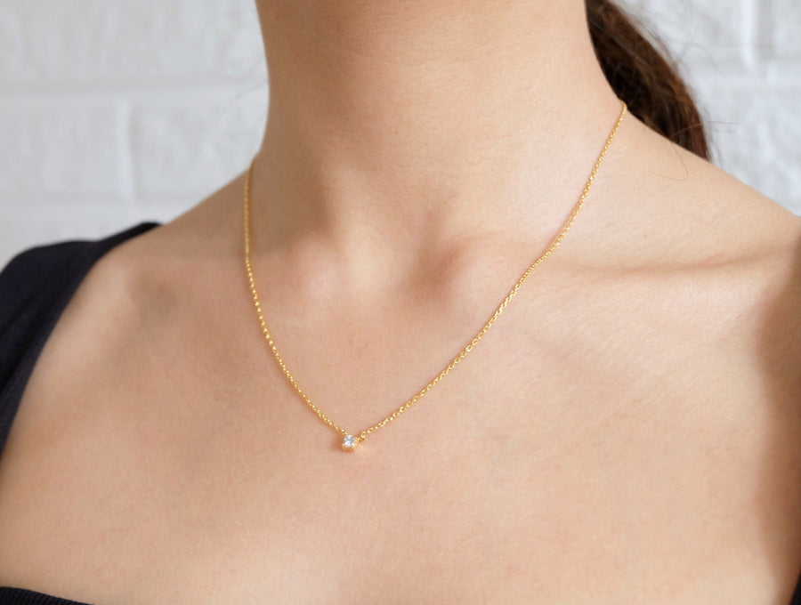 Solitaire Diamond Prong Setting Necklace
