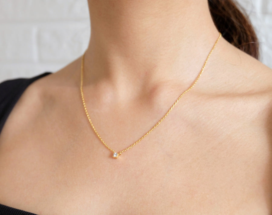 Solitaire Diamond Prong Setting Necklace