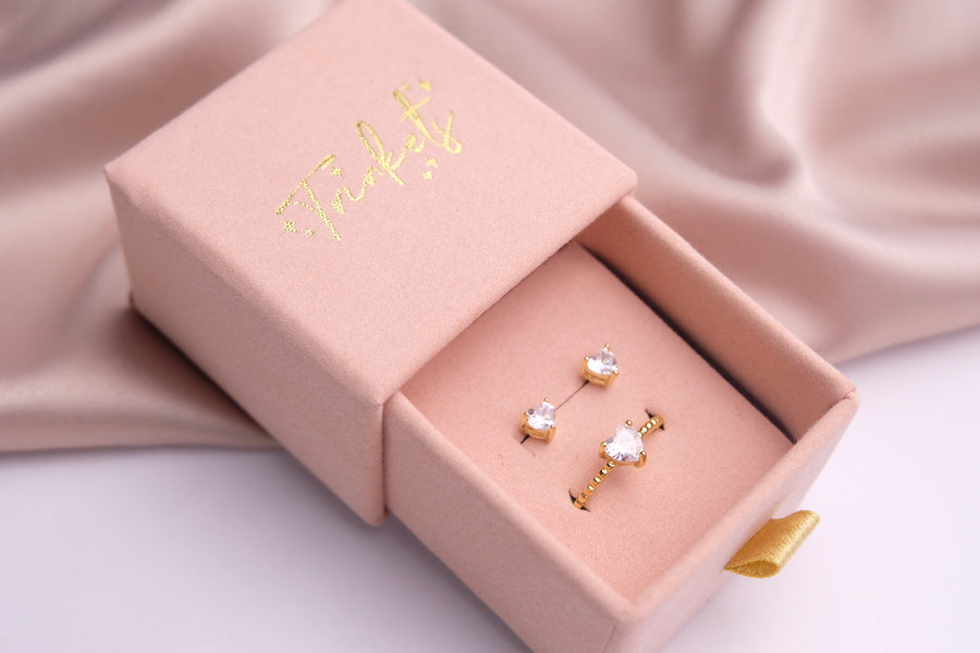 Trinkets Heart Jewelry Set in Clear White