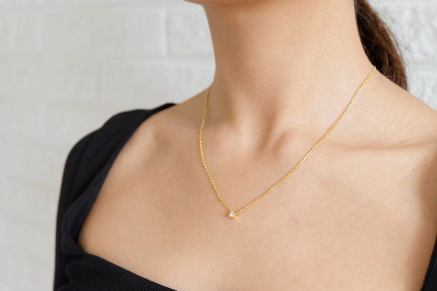 Solitaire Diamond Prong Setting Necklace